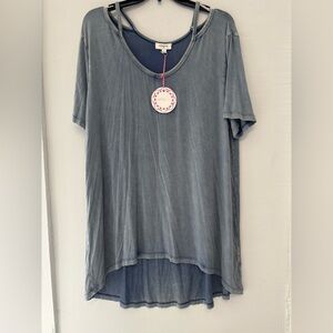 Umgee Oversized Acid Washed Blue Grey Top Size‎ Large NWT